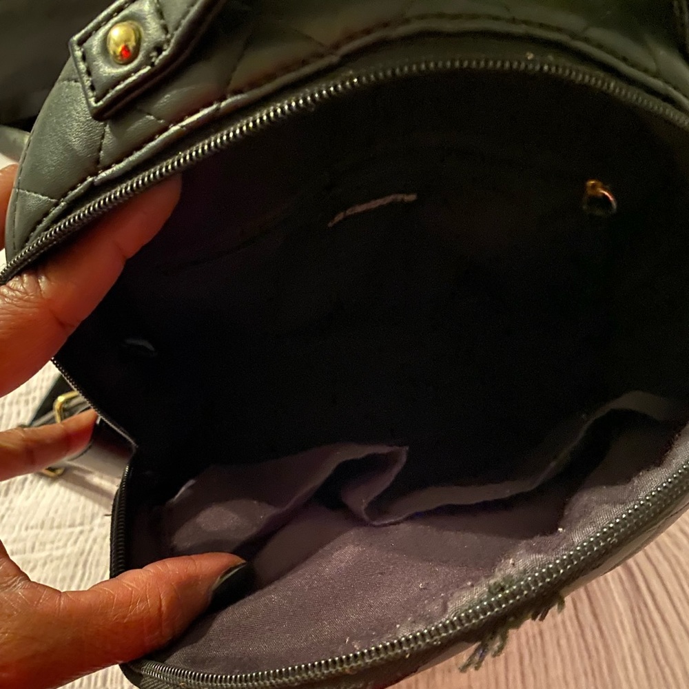 Backpack - Picture 7 of 11